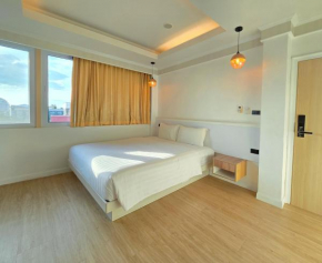 Sira Boutique - Newly renovated